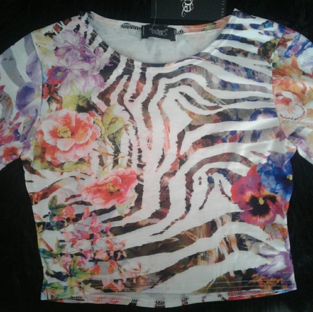 Edge Zebra Printed Short Sleeve Crop Top Shirt